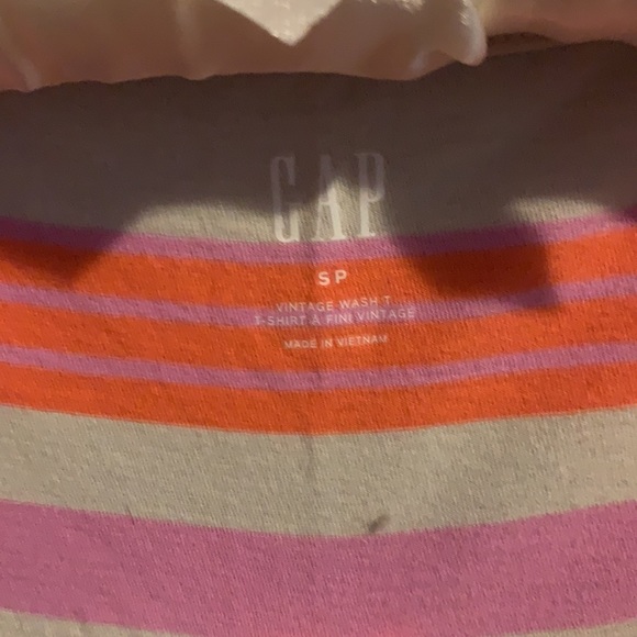 GAP Pink & Orange Stripe V-neck Tee NWT - Picture 2 of 4